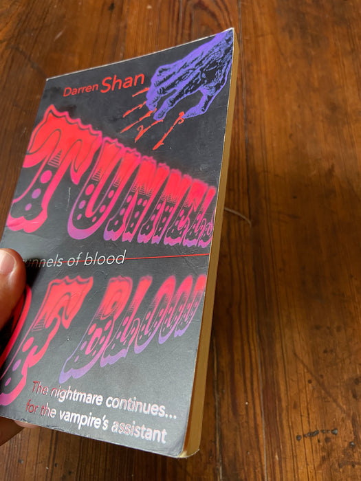 Tunnels of Blood - Darren Shan