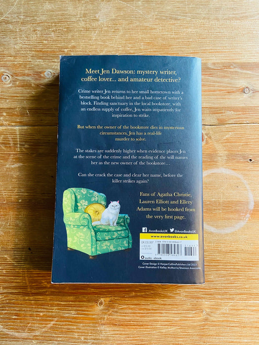 Murder at the Bookstore - Sue Minix
