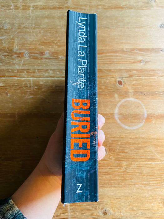 Buried - Lynda La Plante