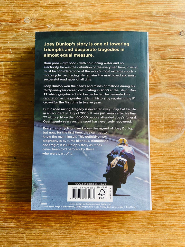 Joey Dunlop: The Definitive Biography of the Greatest Road Racer - Stuart Baker