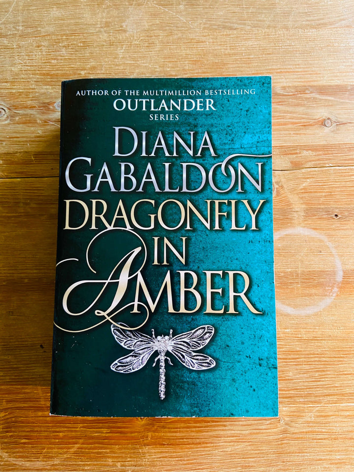 Dragonfly in Amber - Diana Gabaldon