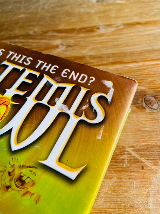 Artemis Fowl and the Last Guardian - Eoin Colfer