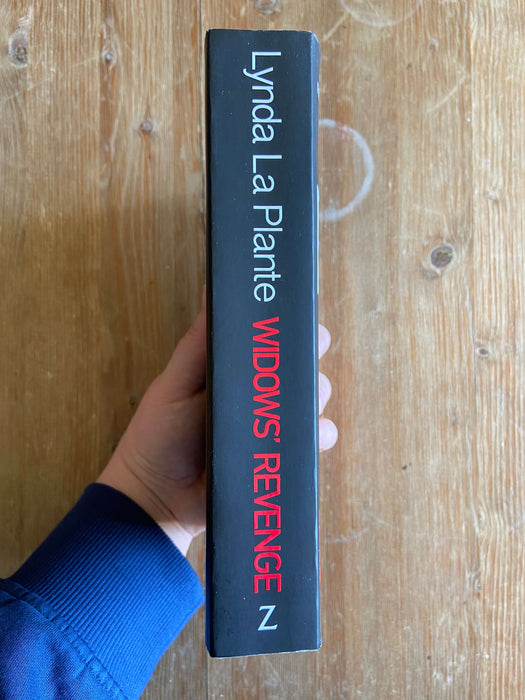 Widows' Revenge - Lynda La Plante