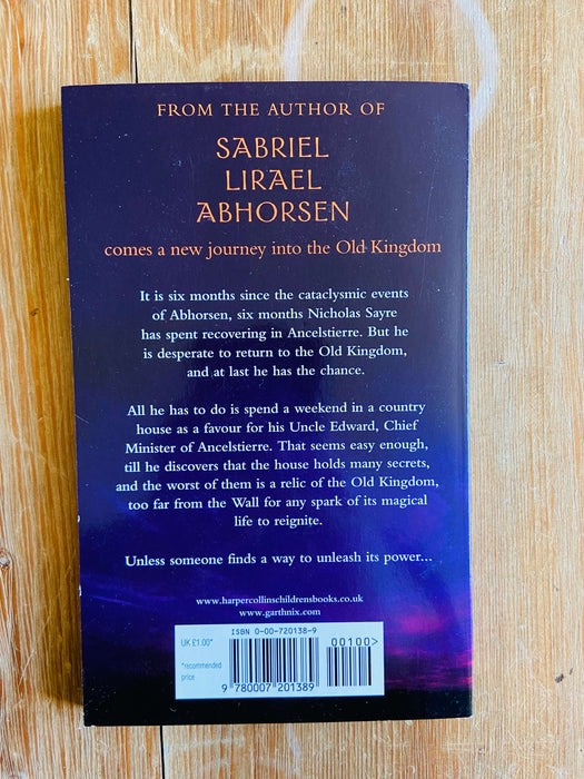 The Creature in the Case - Garth Nix
