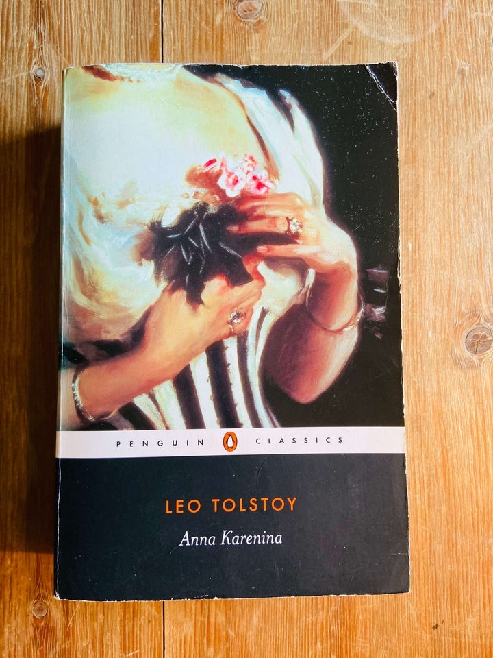 Anna Karenina - Leo Tolstoy