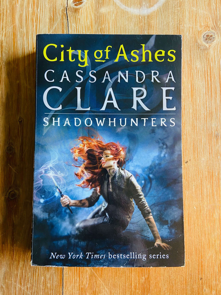 City of Ashes - Cassandra Clare