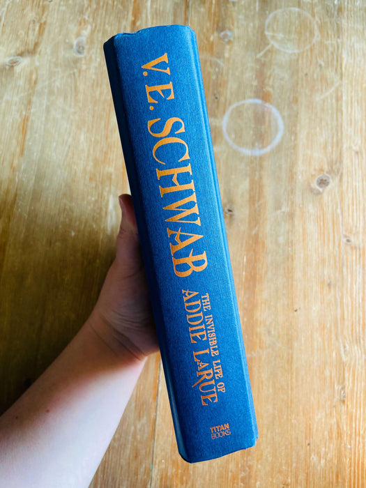 The Invisible Life of Addie LaRue - V. E. Schwab