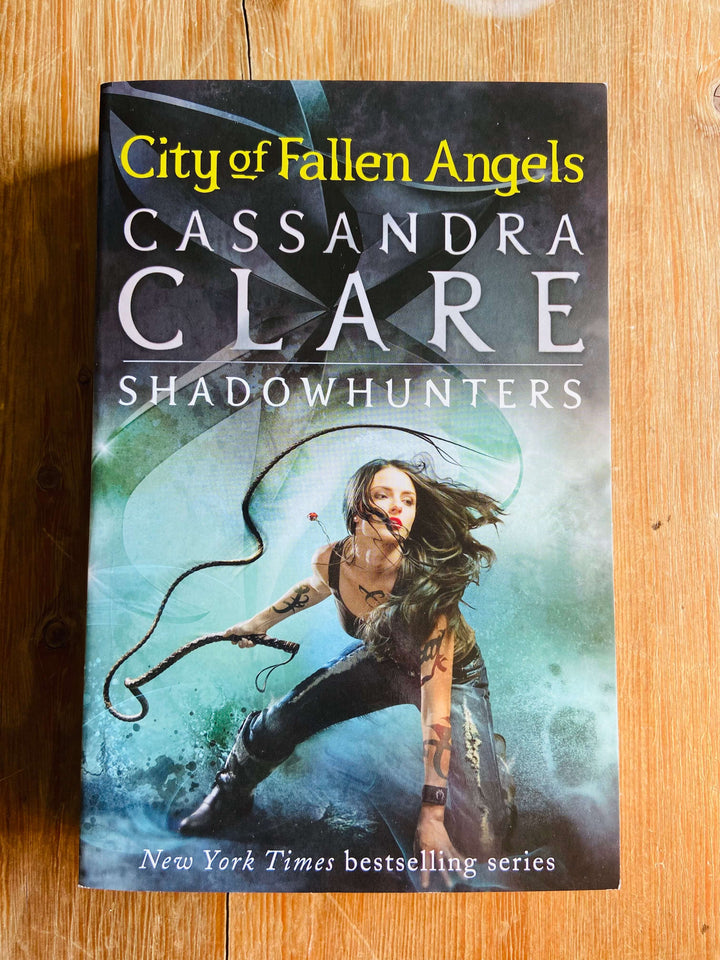 City of Fallen Angels - Cassandra Clare