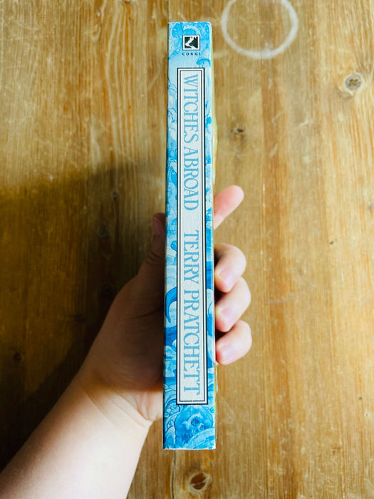 Witches Abroad - Terry Pratchett