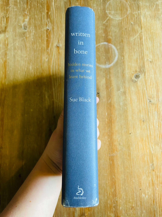 Written in Bone - Sue Black